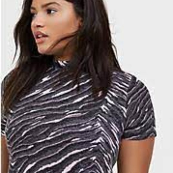 Torrid Dark Grey & Pink Zebra Hacci Mock Neck Trapeze Dress - Size 2X - Picture 2 of 13